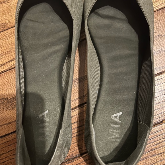 MIA flats - Picture 3 of 3